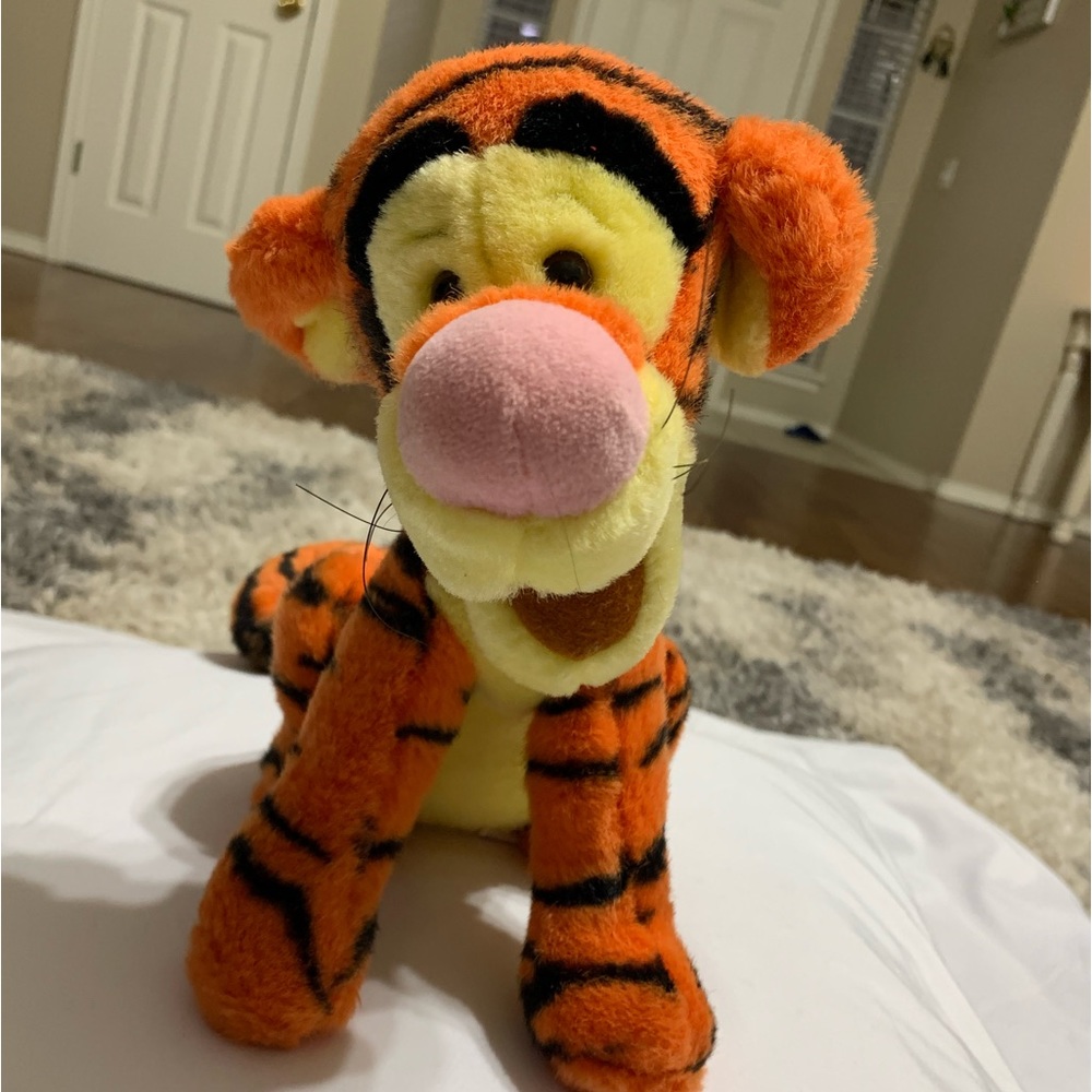 Disney 10" Stuffed Plush Tigger